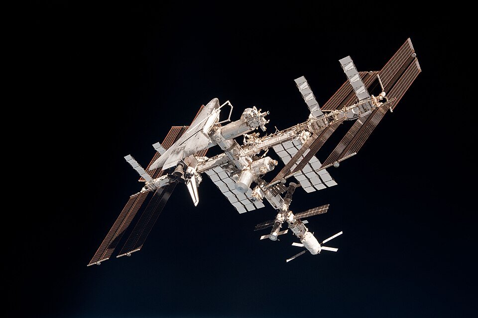 STS-134 launch operations photography
