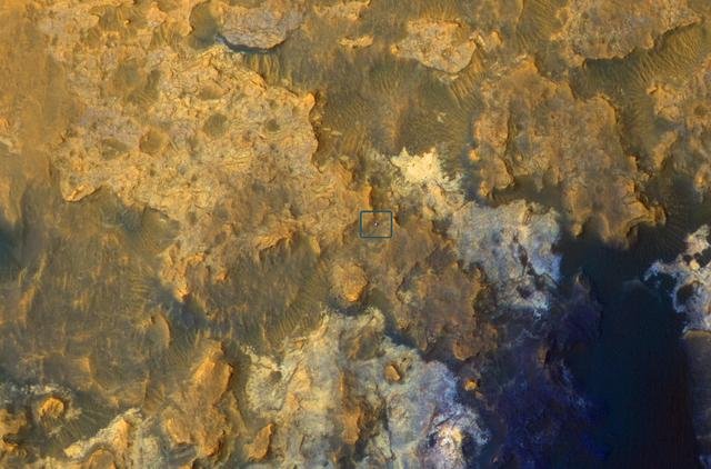 Mars Orbiter Sees Curiosity Rover in Artist Drive