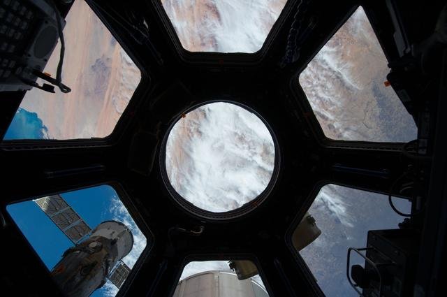 Expedition 9 mission operations