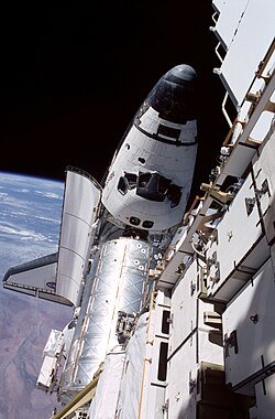STS-104 mission operations