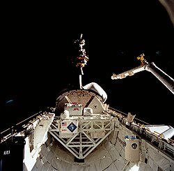 STS-52 mission operations
